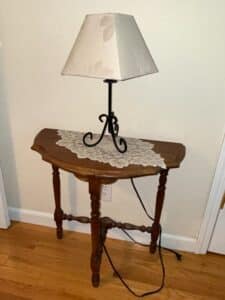 Vintage-Wooden-Console-Table-with-Lamp