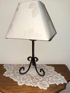 Wrought-Iron-Scroll-Table-Lamp-with-Leaf-Pattern-Shade