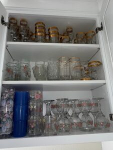 Assorted-Vintage-Glassware-and-Ceramic-Mugs