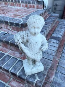 Child-with-Fish-Statue