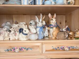 Collection-of-Ceramic-Easter-Bunnies-second-image
