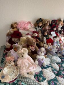 Collection-of-Porcelain-Dolls-and-Teddy-Bears-second-image
