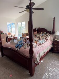 Collection-of-Porcelain-and-Cloth-Dolls