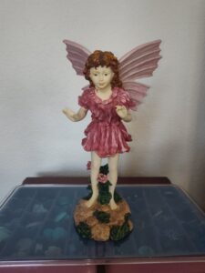 Dezine-Fairy-Collection-Pink-Fairy-Figurine