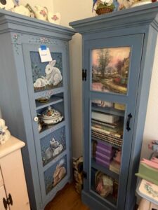 Hand-Painted-Bunny-and-Floral-Motif-Cabinet