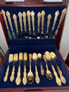International-San-Marcos-K-Gold-Plated-Flatware-Set