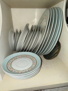 Limoges-France-Porcelain-Dinnerware-Set