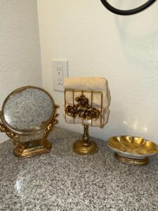 Matson-Ornate-Gold-Tone-Vanity-Mirror-Napkin-Holder-and-Trinket-Dish-Set