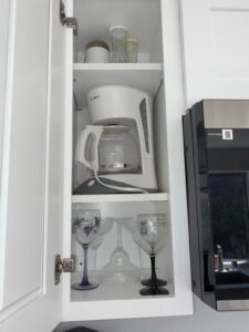 Mr.-Coffee-Cup-Coffee-Maker-with-Glass-Carafe-and-Assorted-Wine-Glasses