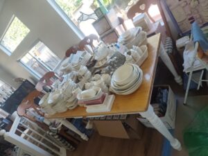 Pfaltzgraff-Tea-Rose-th-Anniversary-Dinnerware-Set-second-image