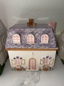 Pier-Hand-Painted-Ceramic-House-Cookie-Jar-second-image