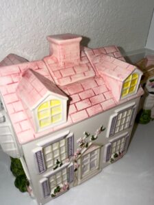 Pier-Hand-Painted-Ceramic-House-Cookie-Jar-sixth-image