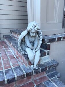 Sitting-Cherub-Angel-Garden-Statue