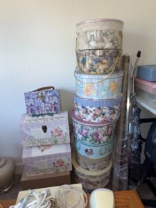 Vintage-Floral-and-Baby-Themed-Hat-Boxes