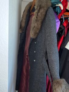 Vintage-Jackie-Stuart-Grey-Wool-Tweed-Coat-with-Fur-Collar-and-Cuffs