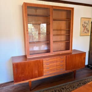 Clothing, Jewelry & vintage in Hampton!