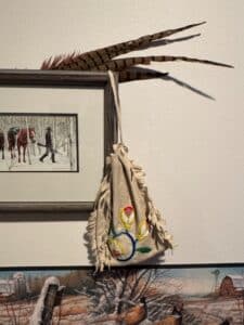 Beaded-Buckskin-Pouch-with-Fringes-and-Floral-Design