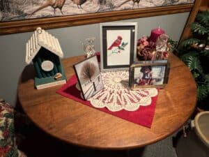 Decorative-Birdhouse-and-Doily-Collection