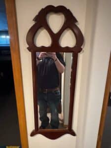 Gothic-Arch-Heart-Motif-Decorative-Mirror