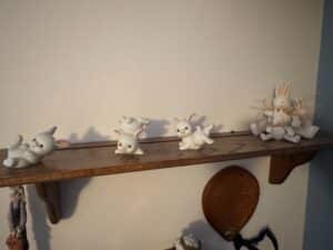 HOMCO-Ceramic-Bunny-Figurines