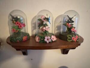 Hummingbird-and-Floral-Dome-Figurines-Set