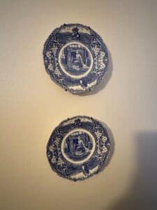 Liberty-Blue-Betsy-Ross-Historical-Scenes-Plates