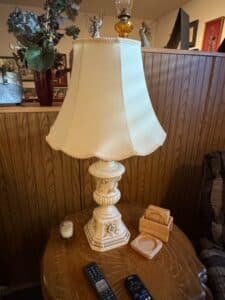 Vintage-Alabaster-Urn-Table-Lamp-with-Rose-Motif