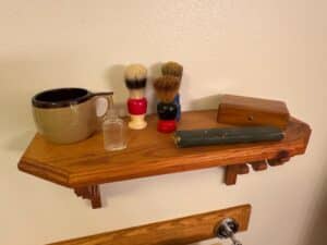 Vintage-Shaving-Brush-Set-with-Accessories