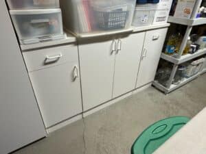 White-Laminate-Kitchen-Cabinets-with-Wire-Pulls