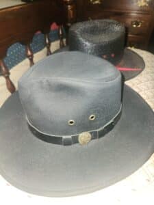 1000135194