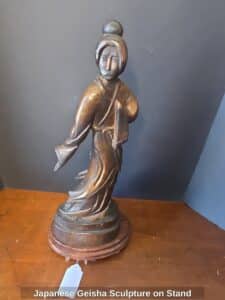 Japanese-Geisha-Sculpture-on-Stand