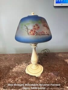 Moe-Bridges-Milwaukee-Reverse-Painted-Glass-Table-Lamp