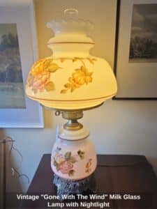 Vintage-Gone-With-The-Wind-Milk-Glass-Lamp-with-Nightlight