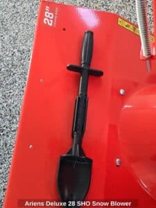 Ariens-Deluxe-SHO-Snow-Blower-second-image