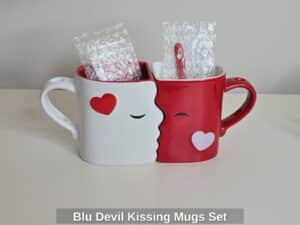 Blu-Devil-Kissing-Mugs-Set