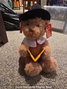 Gund-Storytime-Pilgrim-Bear