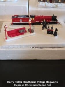 Harry-Potter-Hawthorne-Village-Hogwarts-Express-Christmas-Scene-Set