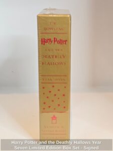 Harry-Potter-and-the-Deathly-Hallows-Year-Seven-Limited-Edition-Box-Set-Signed-third-image