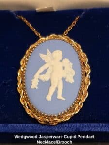 Wedgwood-Jasperware-Cupid-Pendant-Necklace-or-Brooch-second-image