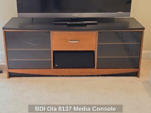 BDI-Ola-Media-Console