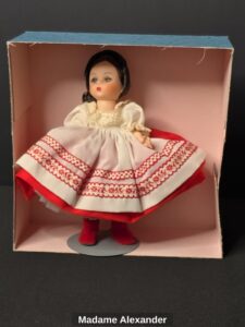 Madame-Alexander-Copy