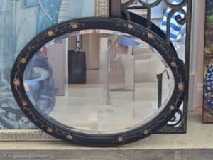 Oval-Decorative-Mirror-with-Floral-Motif