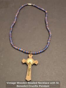 Vintage-Wooden-Beaded-Necklace-with-St.-Benedict-Crucifix-Pendant