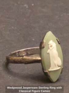 Wedgwood-Jasperware-Sterling-Ring-with-Classical-Figure-Cameo-second-image