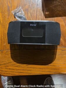 iHome-Dual-Alarm-Clock-Radio-with-Speaker