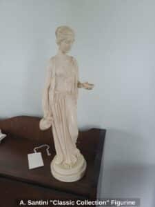 A.-Santini-Classic-Collection-Figurine-second-image
