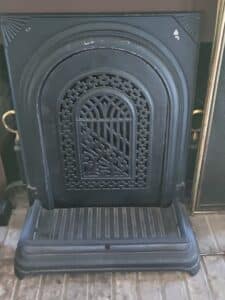 Antique-Cast-Iron-Arched-Fireplace-Insert-with-Decorative-Grille