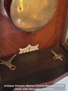 Antique-German-Walnut-Vienna-Regulator-Wall-Clock-with-Decorative-Accents-fourth-image