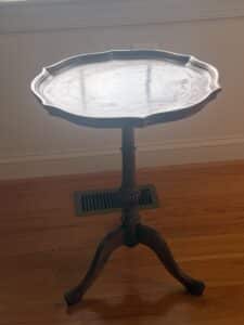 Antique-Mahogany-Pie-Crust-Tilt-Top-Table