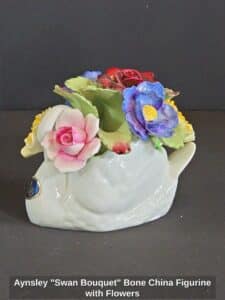 Aynsley-Swan-Bouquet-Bone-China-Figurine-with-Flowers